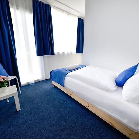 Zama Hotel Zamárdi Екстериор снимка