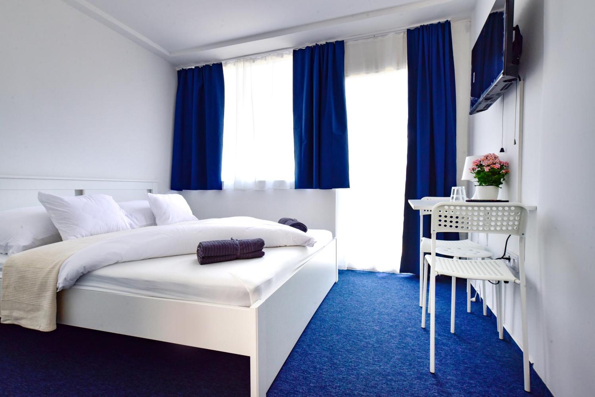 Zama Hotel Zamárdi Екстериор снимка